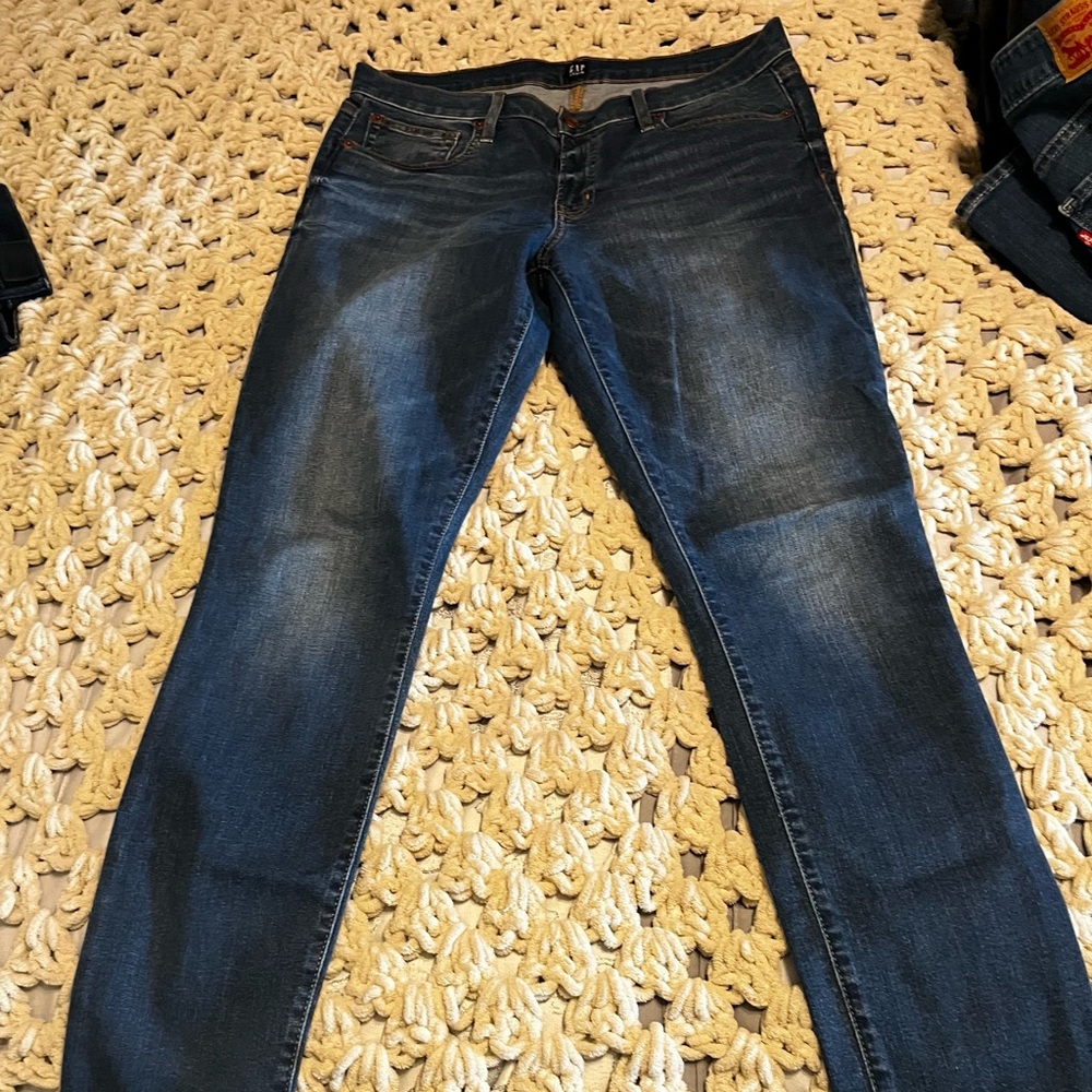 Gap Denim 31 Long straight leg jeans